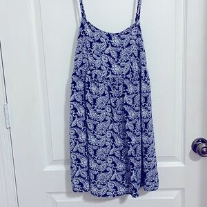 A dress from love tree happens. Elegant and is royal blue with white designs